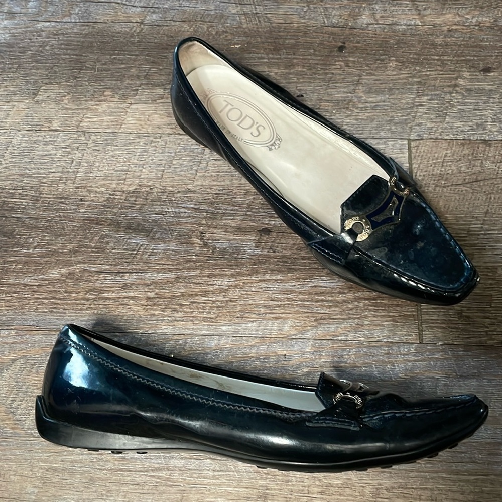 Tod’s Gommino leather flat loafers